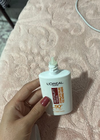 L'Oréal Revitalift Güneş Kremi SPF 50+ - Görsel 3