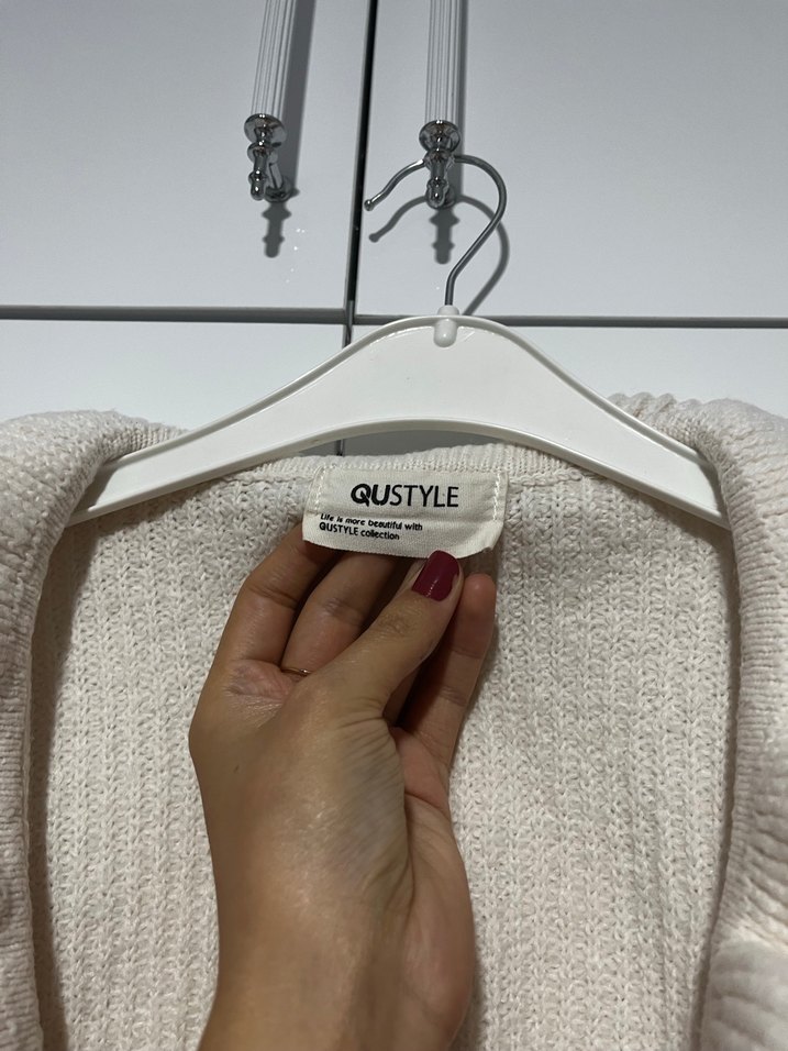 Bej Örgü fırfırlı tatlı hırka - Görsel 2