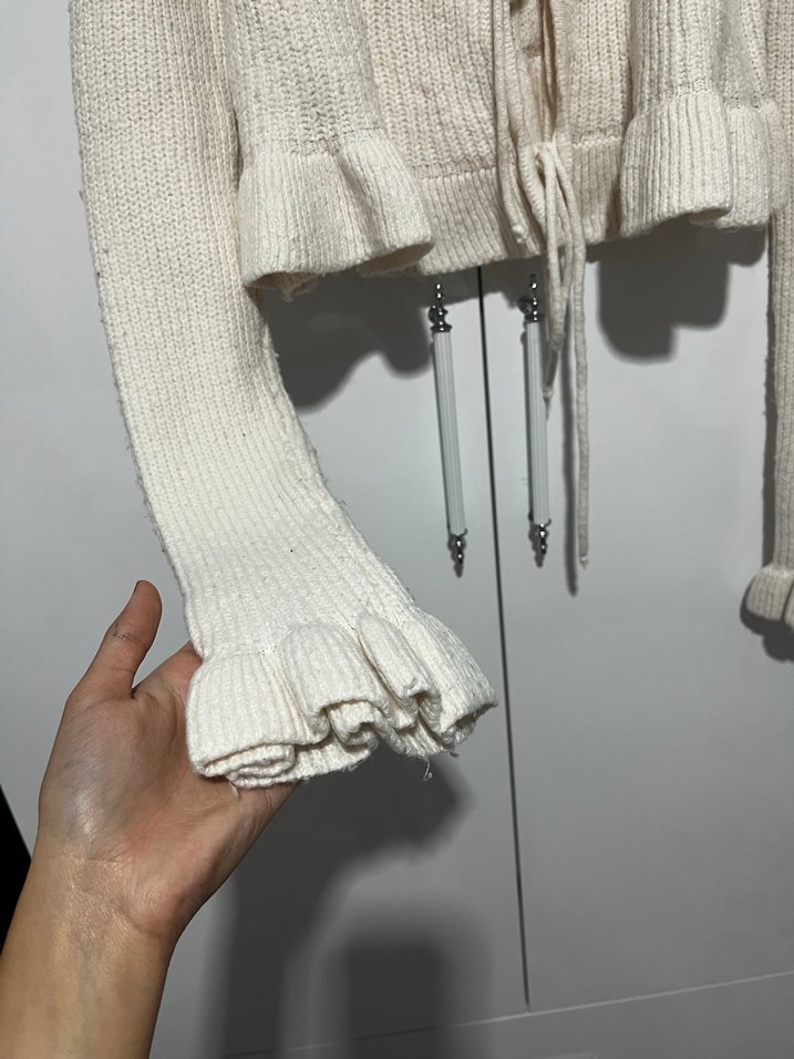 Bej Örgü fırfırlı tatlı hırka - Görsel 4