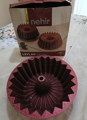 Diğer Nehir Kek kalıbı