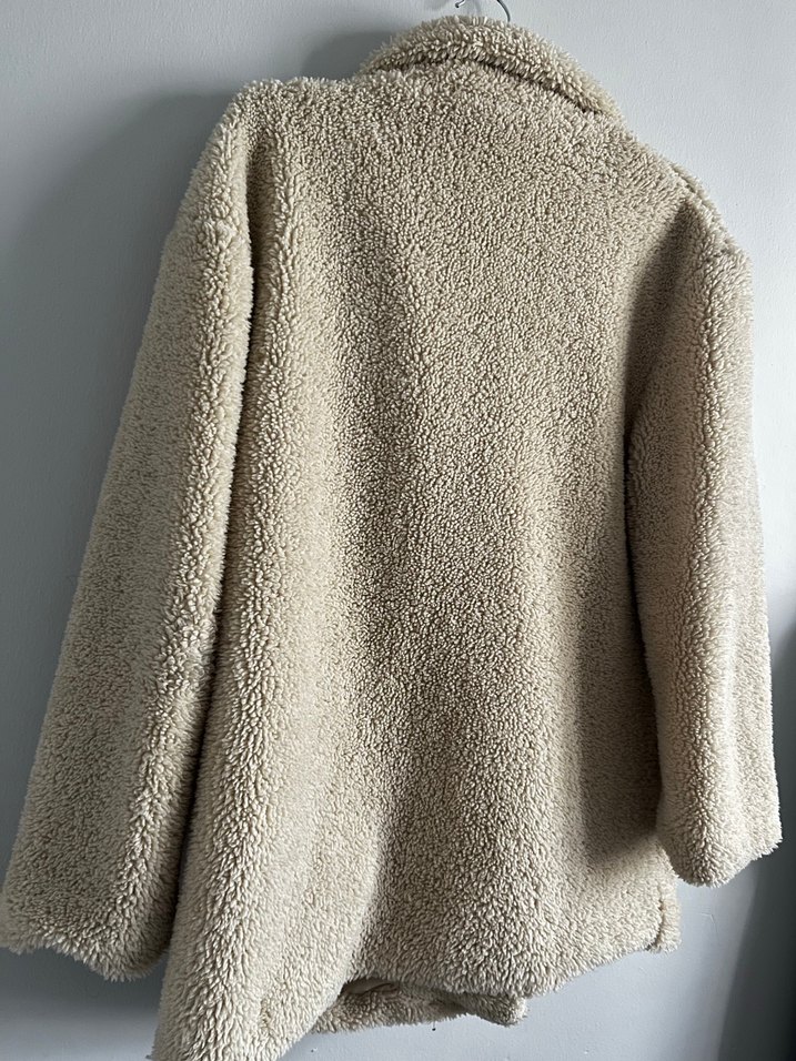Dört Düğmeli krem peluş mont astarlı - Görsel 3