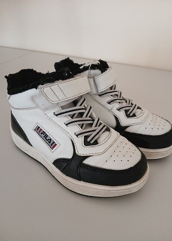 Fila erkek bot
