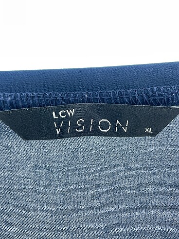 xl Beden lacivert Renk LC Waikiki Bluz %70 İndirimli.