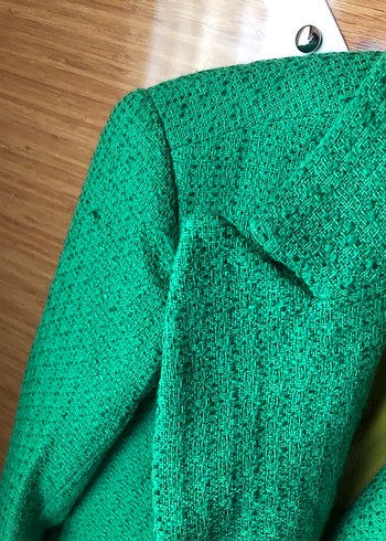 Düğmeli Parlak Yeşil Kadın Blazer Ceket - Görsel 2