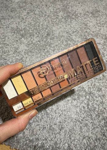 Bej Tonlarda Göz Farı Paleti - Görsel 2