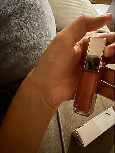  Beden ten rengi Renk Fenty gloss