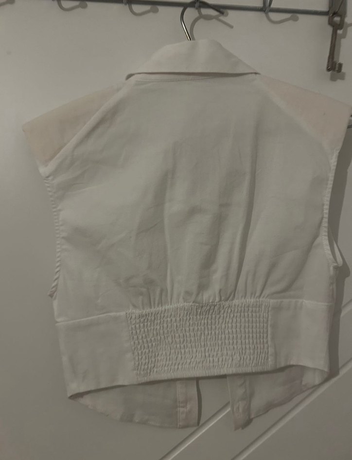 Bershka crop vatkalı gömlek - Görsel 2