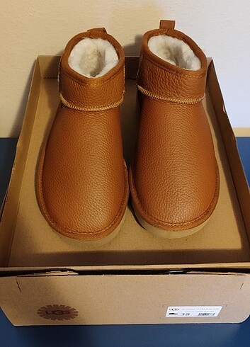 UGG 39 NUMARA KAHVERENGİ BOT