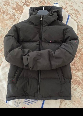 Tommy Hilfiger Kapusonlu Kaz Tuyu Mont
