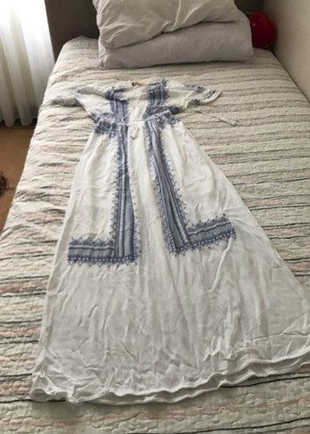 m Beden beyaz Renk Nakış Detaylı Bohem Uzun Elbise