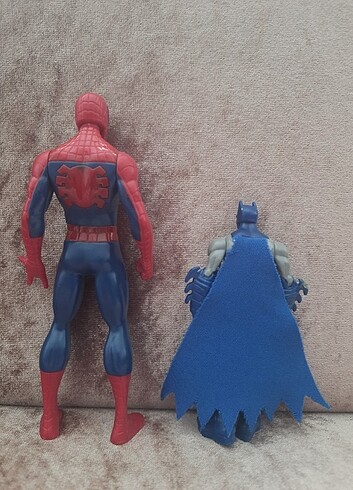 Örümcek adam ve Batman