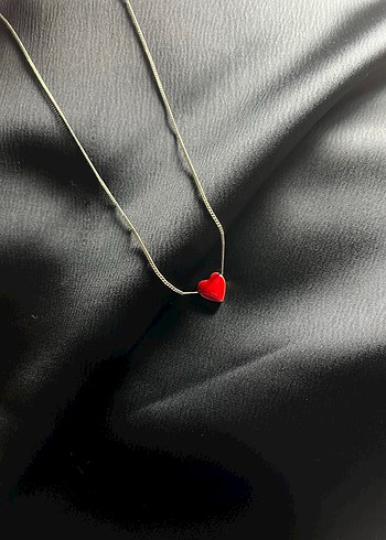 Kırmızı Kalp Detaylı Zincir Kolye - Görsel 2