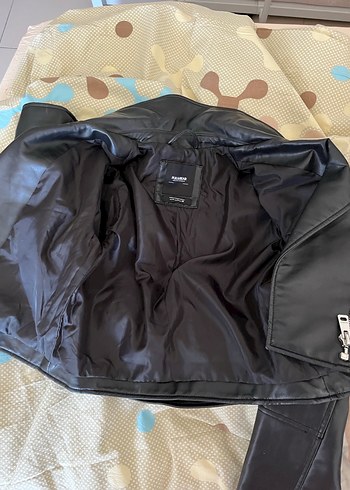 38 Beden Pull & Bear Siyah Suni Deri Biker Ceket