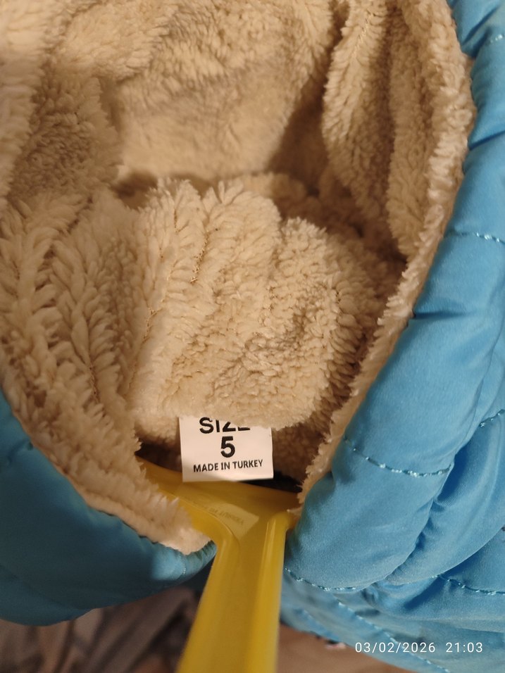 Mavi Erkek Çocuk Kapitone Fermuarlı Mont - Görsel 2