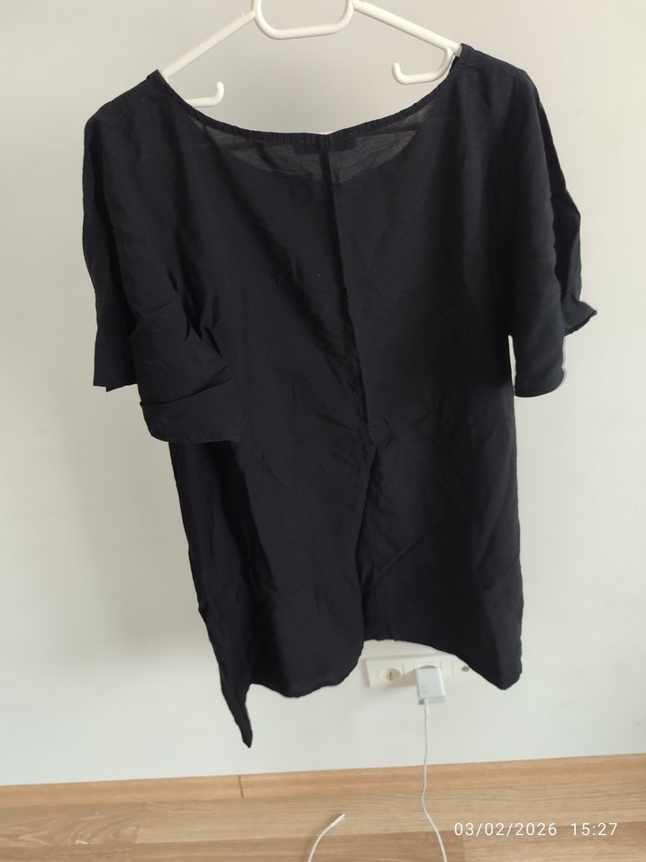 Kadın Siyah Keten V Yaka Salaş Bluz - Görsel 2