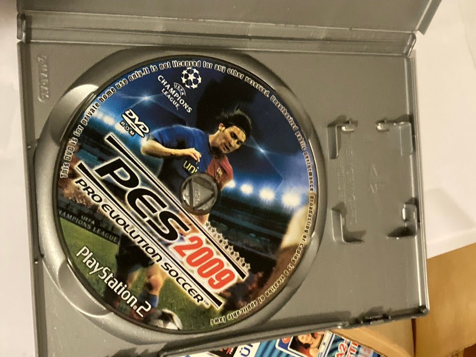 PES 2009 PS2 Oyunu Koleksiyonluk - Görsel 3