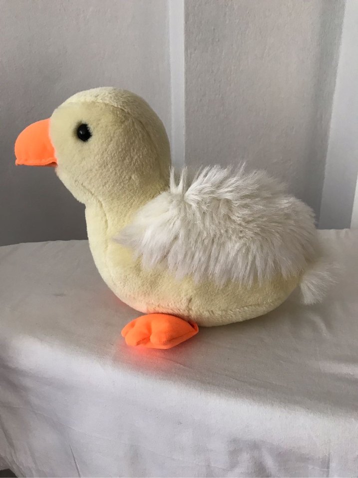 Renkli Detaylı Beyaz Peluş Ördek Oyuncak - Görsel 3