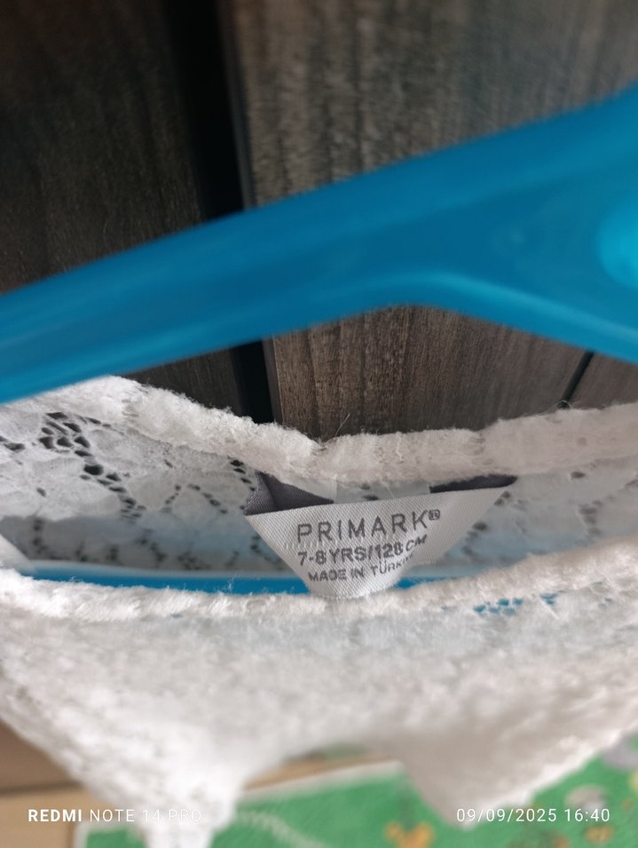 Dantel Detaylı Beyaz Kısa Kollu Bluz - Görsel 2