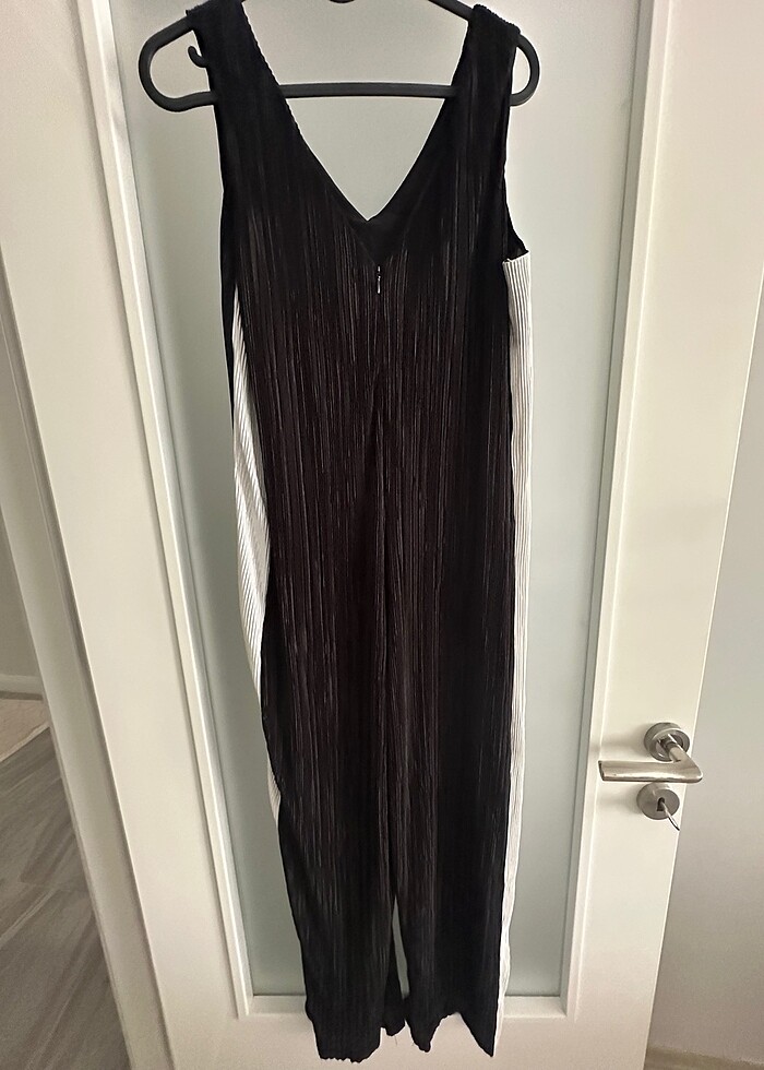 Siyah tulum - Görsel 2