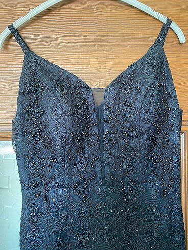 Siyah askılı abiye - Görsel 5