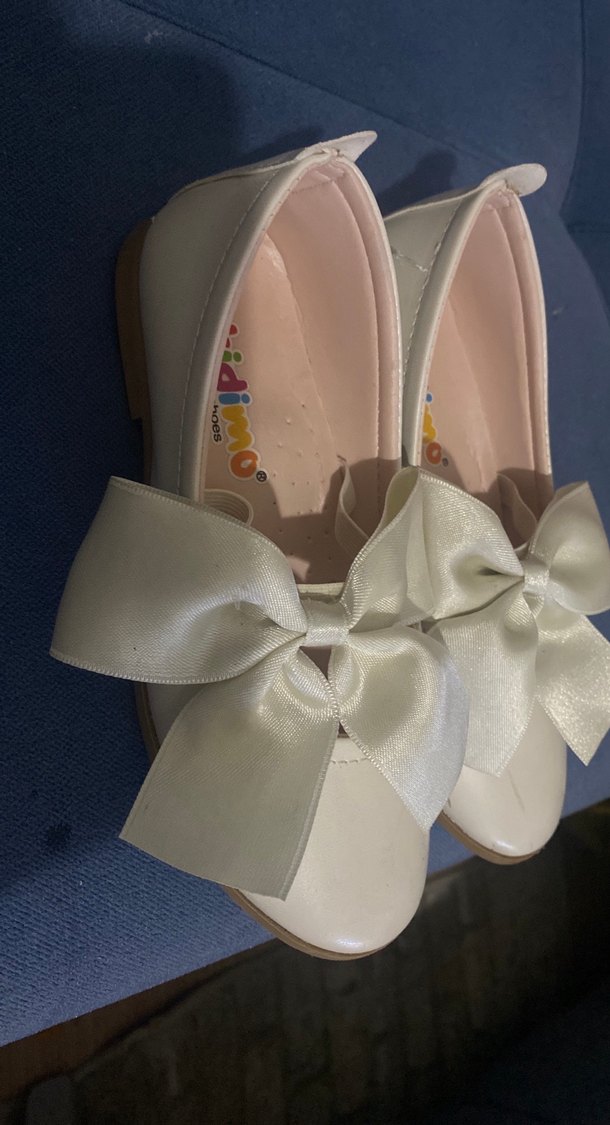 Kız Çocuk Beyaz Fiyonklu Babet Ayakkabı - Görsel 2