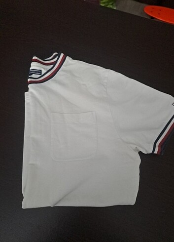 m Beden Tommy Hilfiger erkek t-shirt.