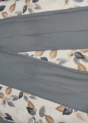 Gri Kadın Salaş Kesim Pantolon - Görsel 3