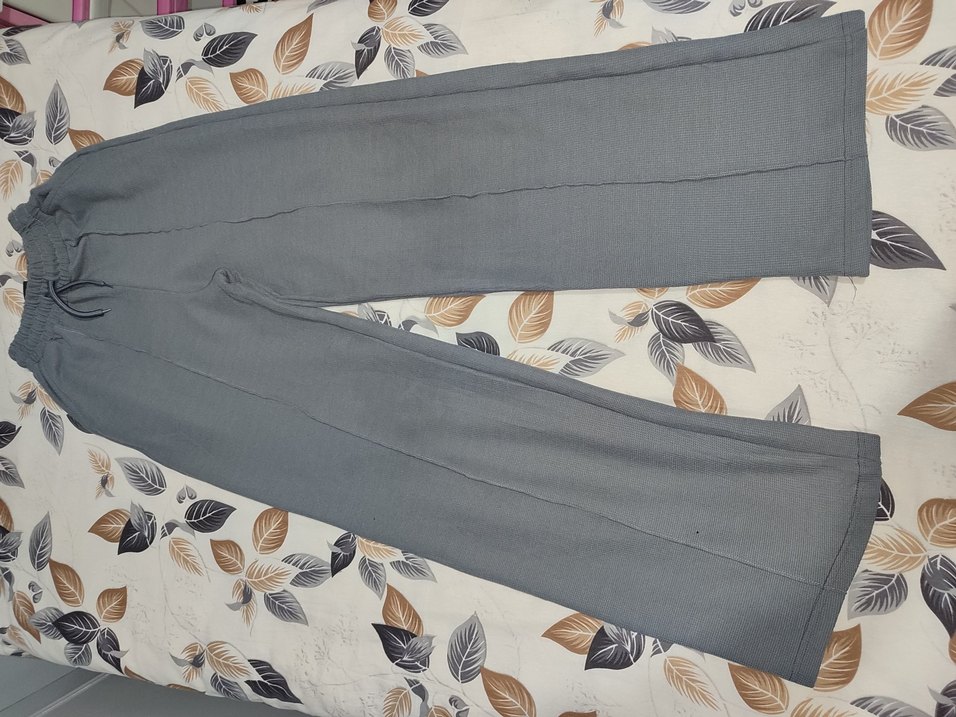 Gri Kadın Salaş Kesim Pantolon - Görsel 3