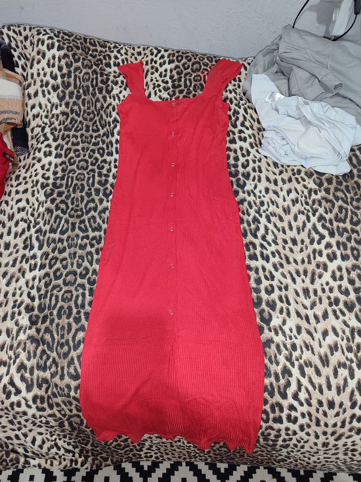 Kırmızı Düğmeli Straplez Uzun Elbise - Görsel 2