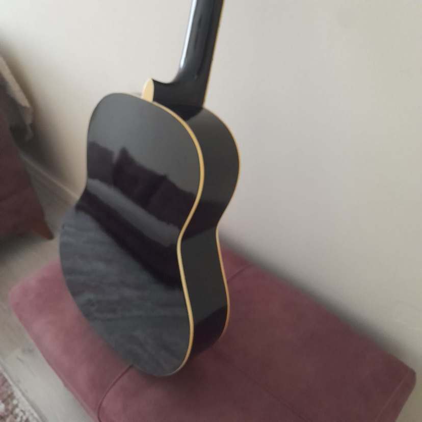 Klasik Siyah Gitar - Görsel 3