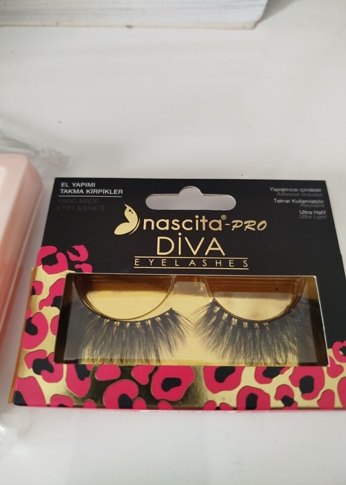 Takma kirpik ve tırnak  - Görsel 3