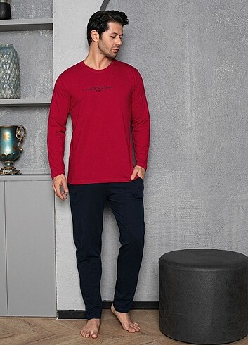 Diğer Esnek kumaşlı penye erkek pijama takımı