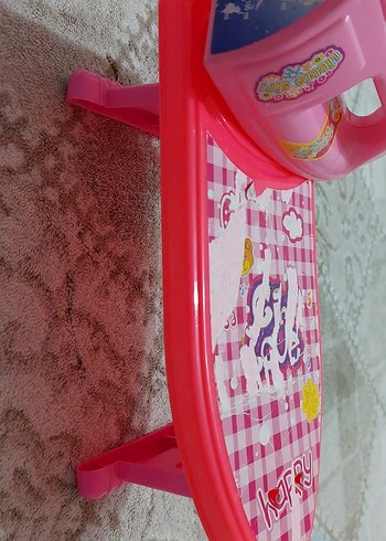 Fisher Price Pembe Renkli oyuncak ütü