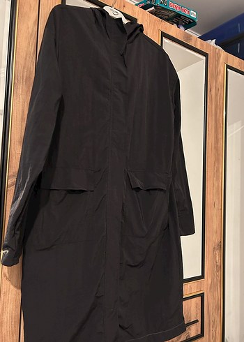 Siyah Rahat Kesim Kadın yağmurluk - Görsel 2