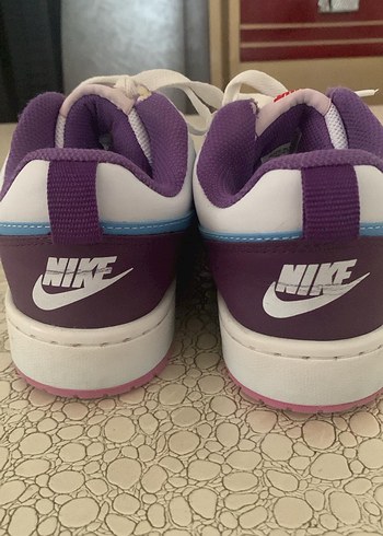 37 Beden Nike Spor Ayakkabı