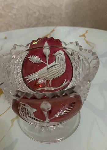 Kırmızı İşlemeli Cam Vazo - Görsel 2