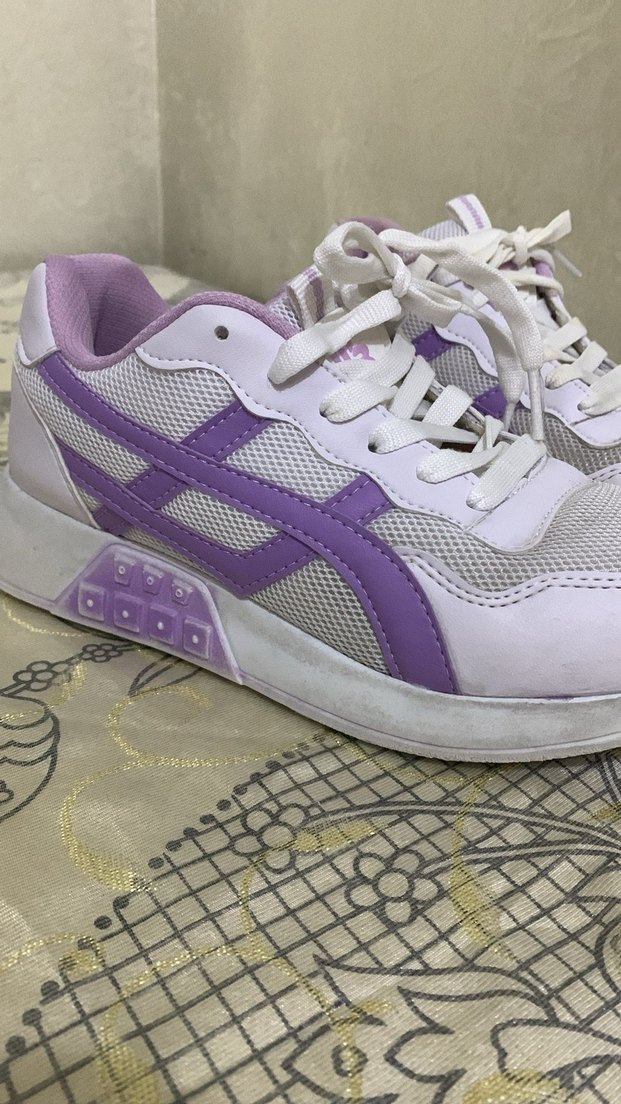 Mor Bağcıklı Kadın Spor Ayakkabısı - Görsel 2
