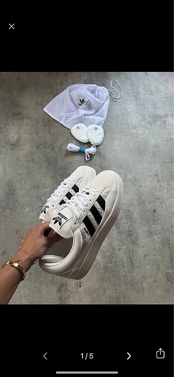 Adidas campüs