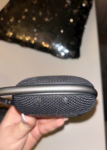 JBL Siyah Taşınabilir Bluetooth Hoparlör - Görsel 3