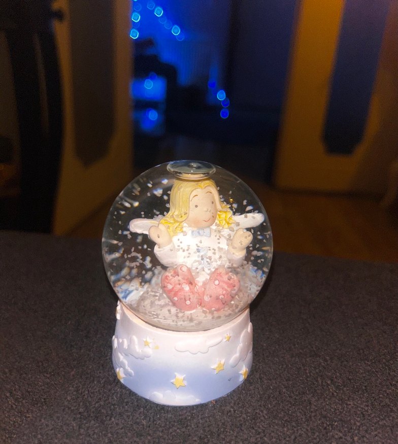 Beyaz Melek Figürlü Kar Küresi - Görsel 3