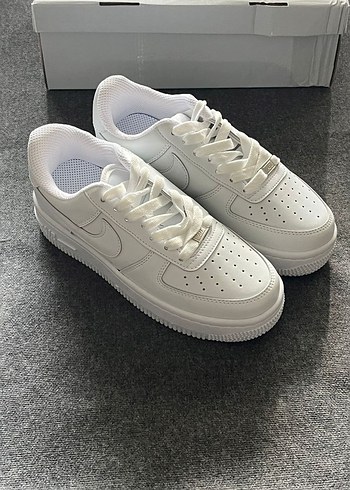 Nike Air Force Kadın Sneakers - Görsel 2