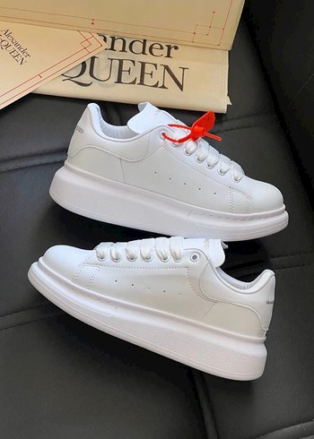 Alexander McQueen 43