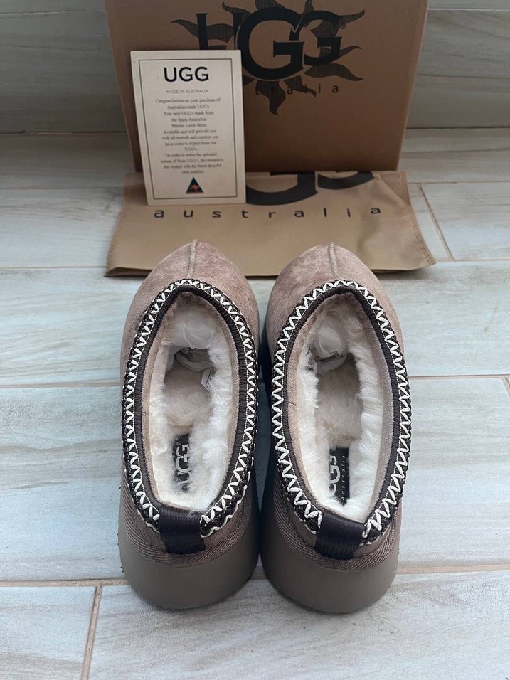 UGG Kadın Kahverengi Süet Kürklü Terlik - Görsel 3