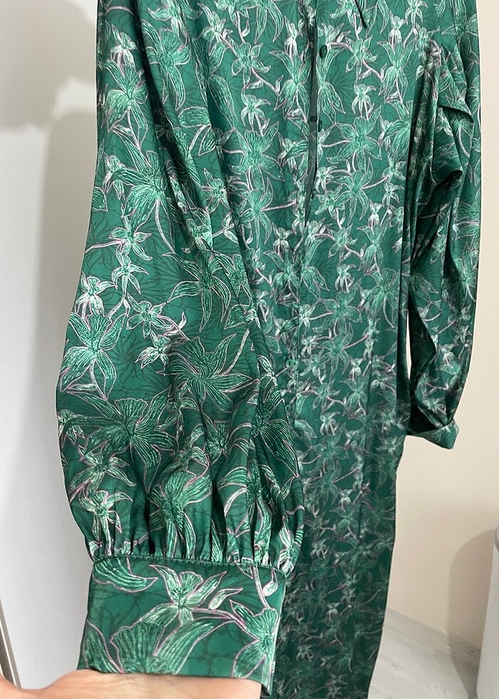 desenli saten elbise - Görsel 3