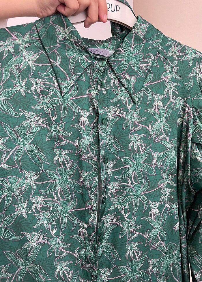 desenli saten elbise - Görsel 5