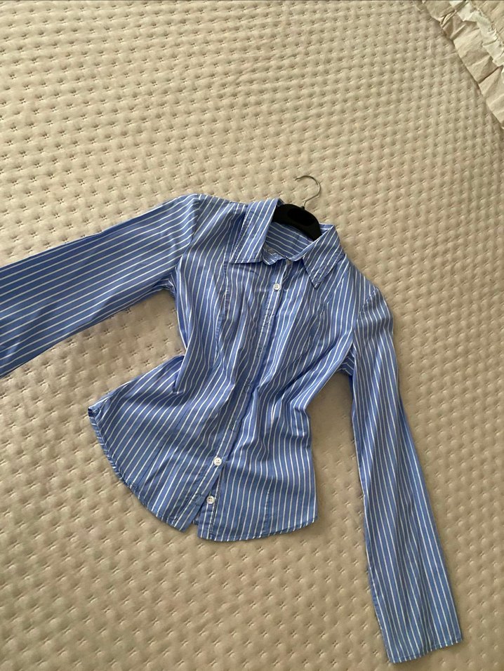 Mavi Çizgili Kadın Gömlek - Görsel 3