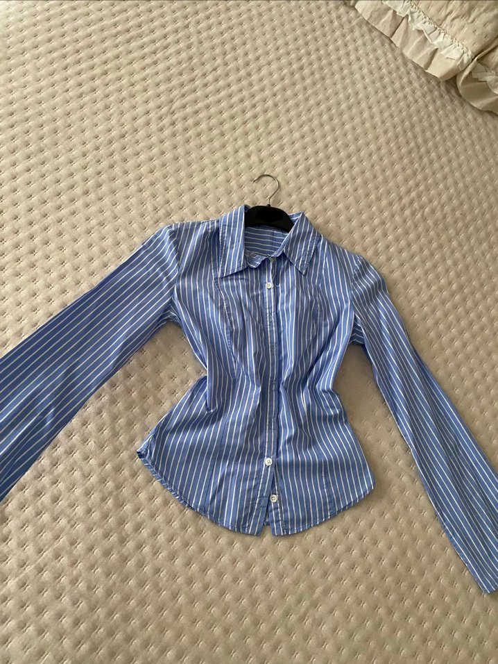 Mavi Çizgili Kadın Gömlek - Görsel 2
