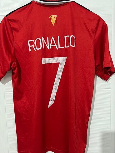 Adidas Manchester United forması