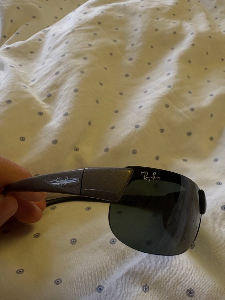 Siyah Şeffaf Camlı Minimalist Güneş Gözlüğü - Görsel 2