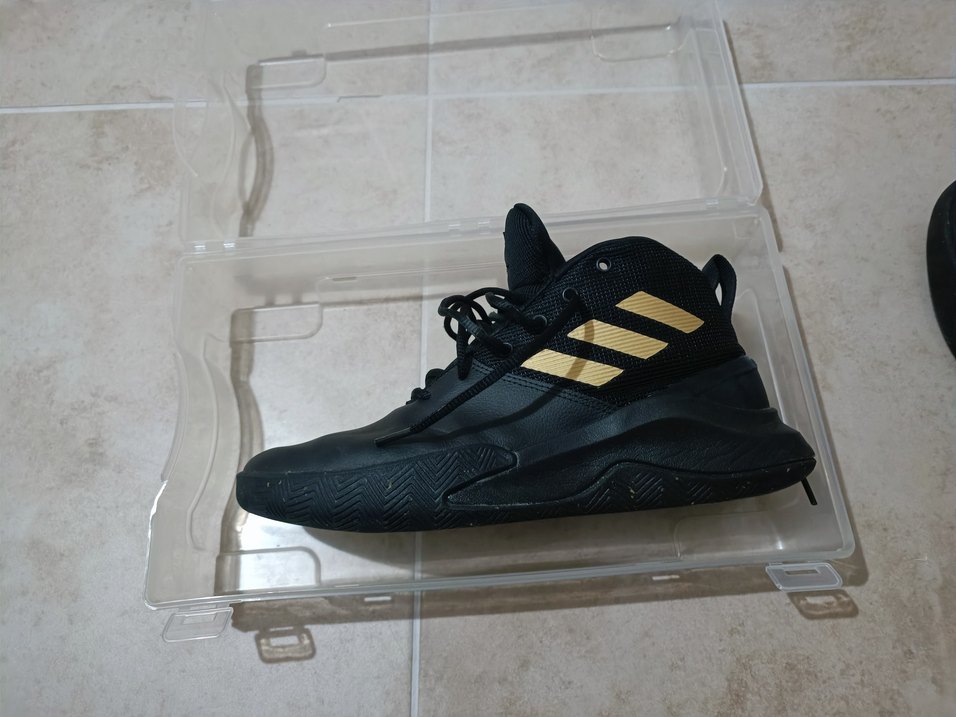 Siyah Adidas ownthegame basketbol ayakkabısı özel ilan - Görsel 3